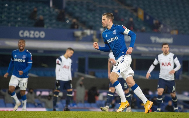 通过与不同 通过与不同