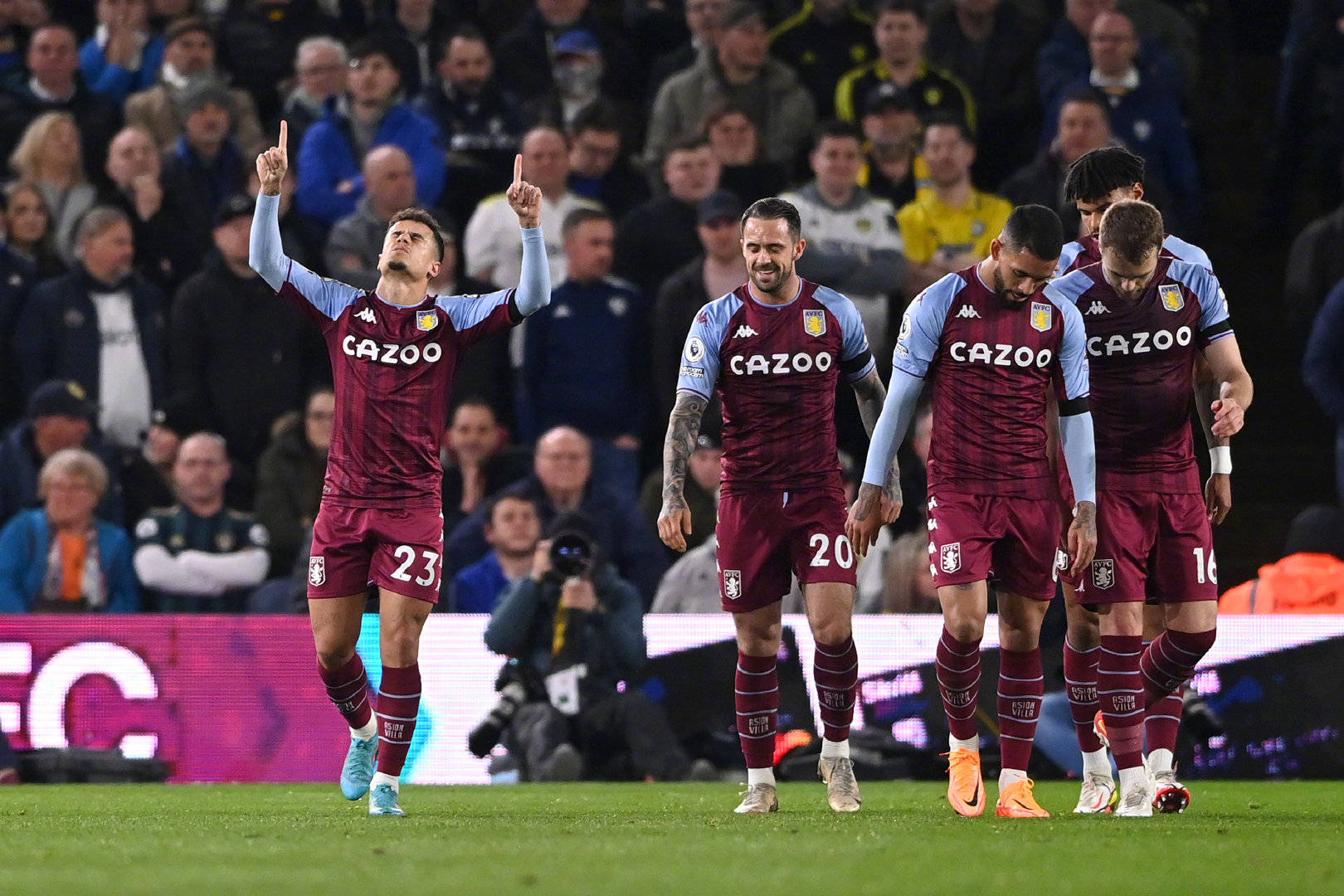 表现使得赫 表现使得赫